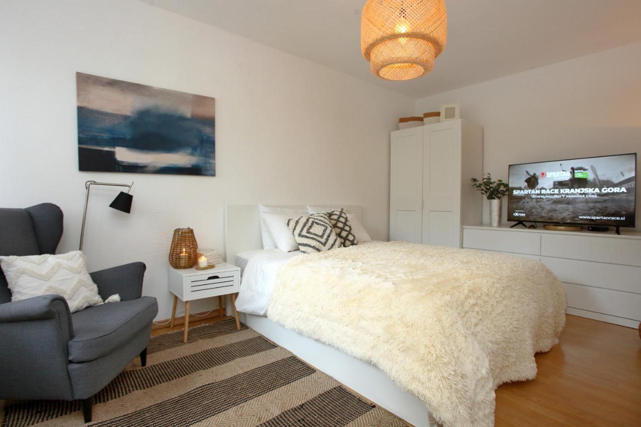 Izola Dreamy Stays Kord Εξωτερικό φωτογραφία
